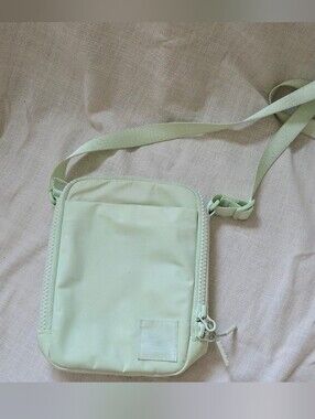 Lululemon Easy Access Crossbody Bag "Kohlrabi Green" Nylon Belt Bag Everyday